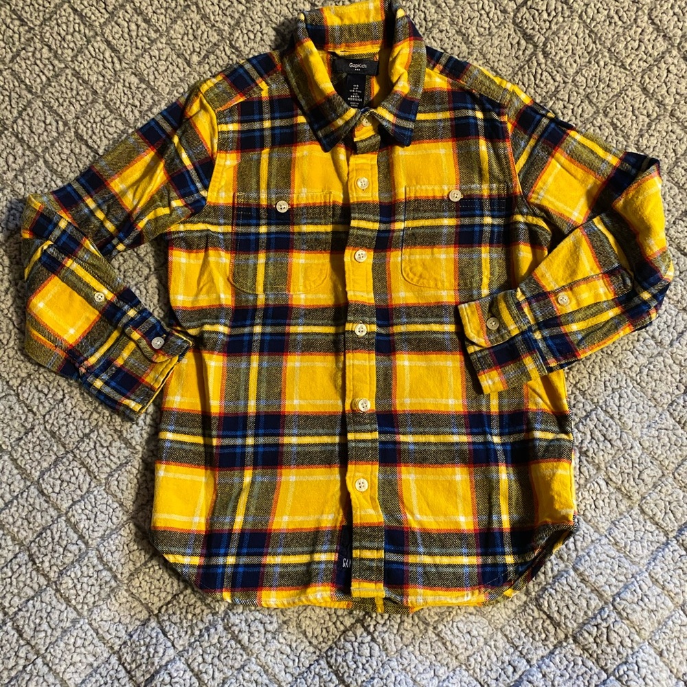 GAP Boy’s Size S (6/7) Flannel Button Down Shirt